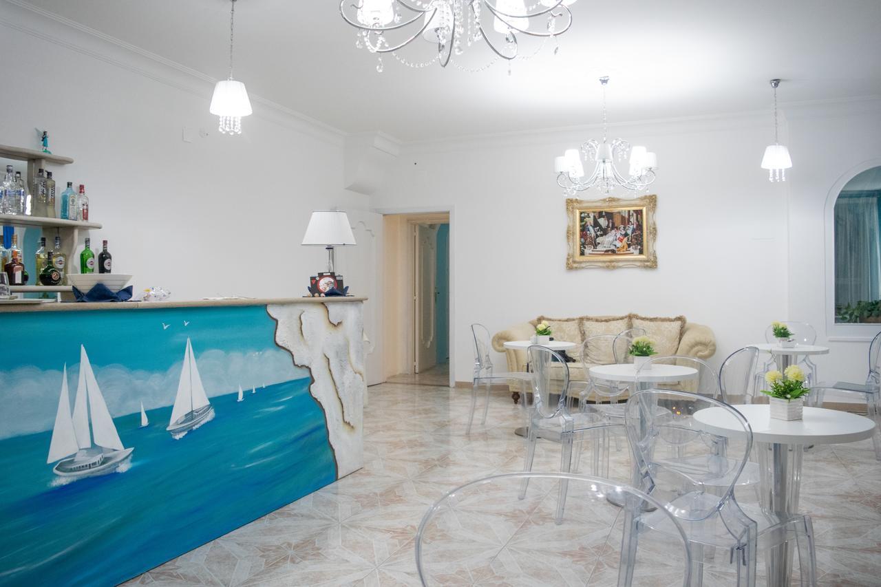 Hotel Porto Azzurro جيارديني ناكسوس المظهر الخارجي الصورة