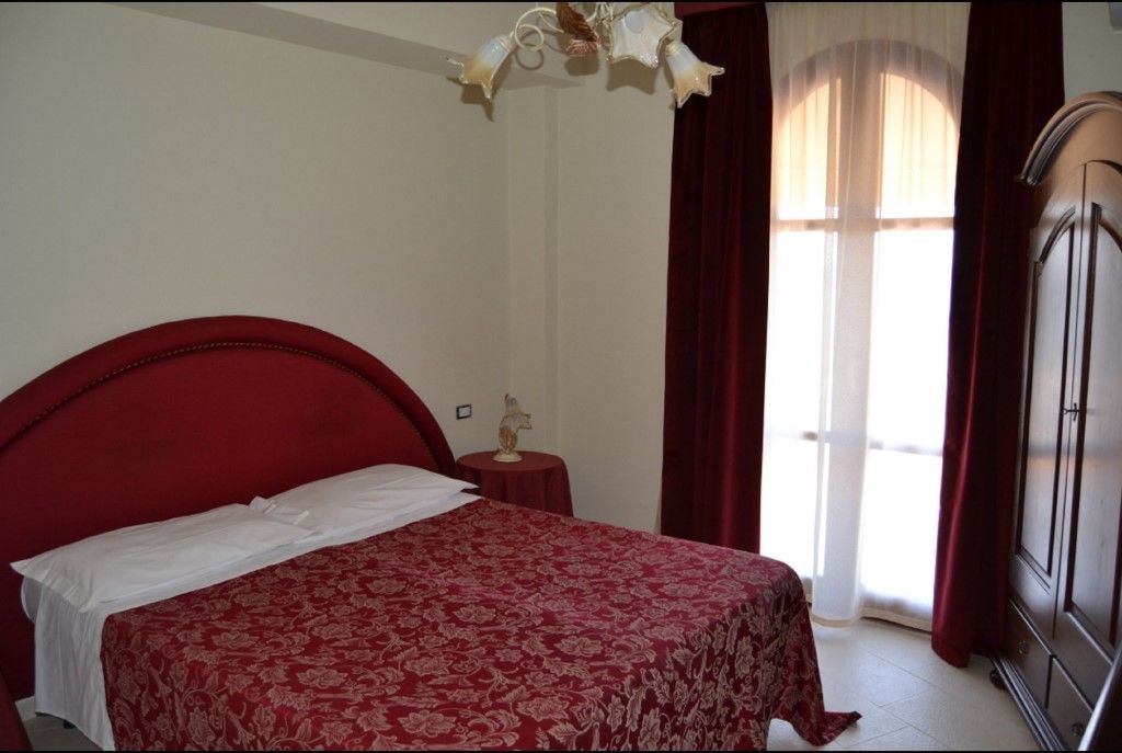 Hotel Porto Azzurro جيارديني ناكسوس المظهر الخارجي الصورة