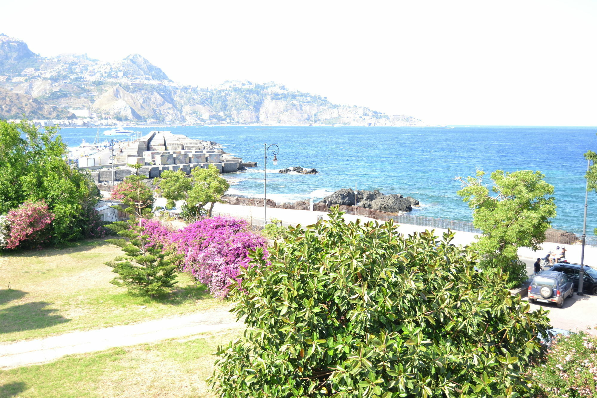 Hotel Porto Azzurro جيارديني ناكسوس المظهر الخارجي الصورة