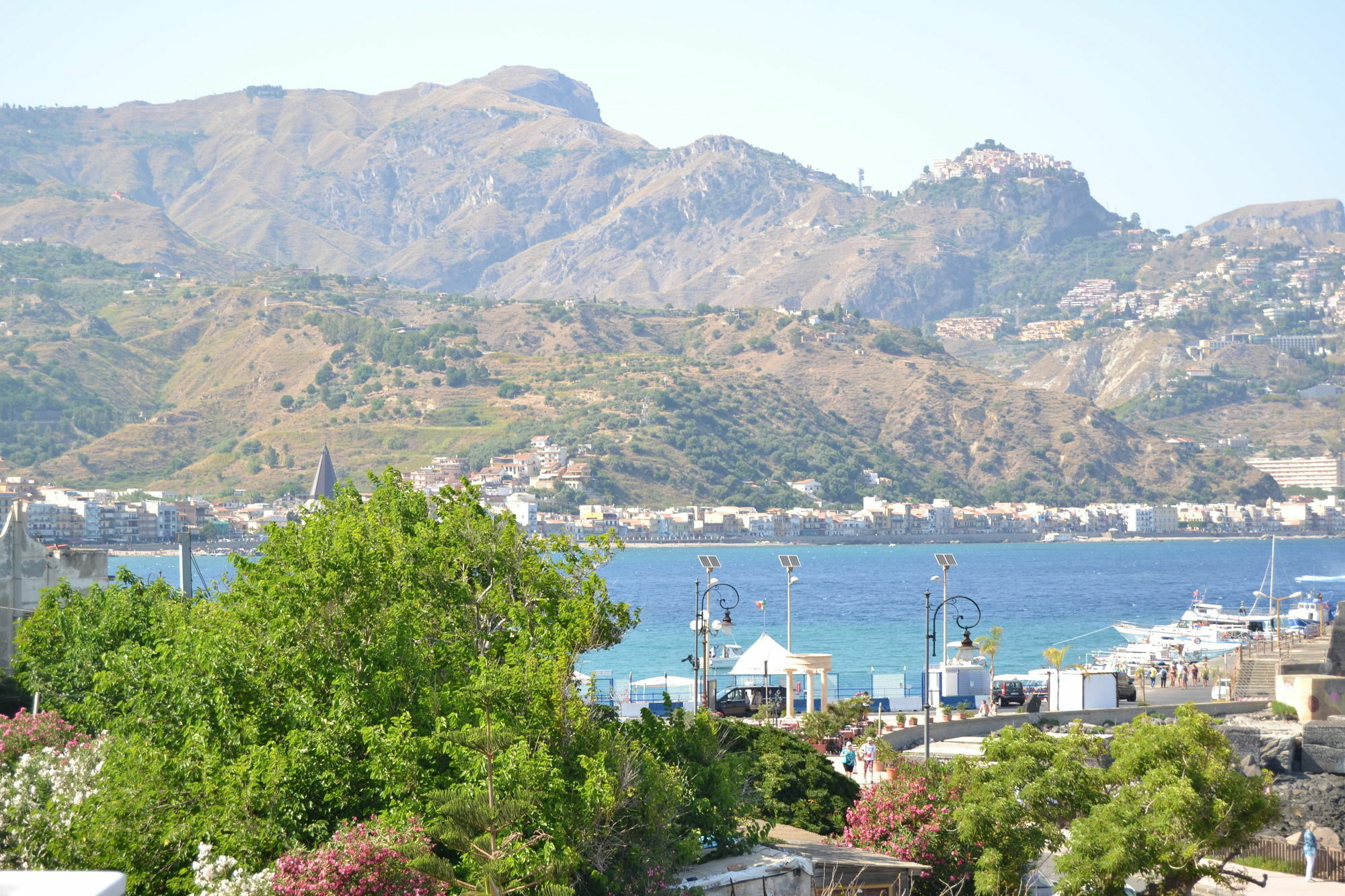 Hotel Porto Azzurro جيارديني ناكسوس المظهر الخارجي الصورة