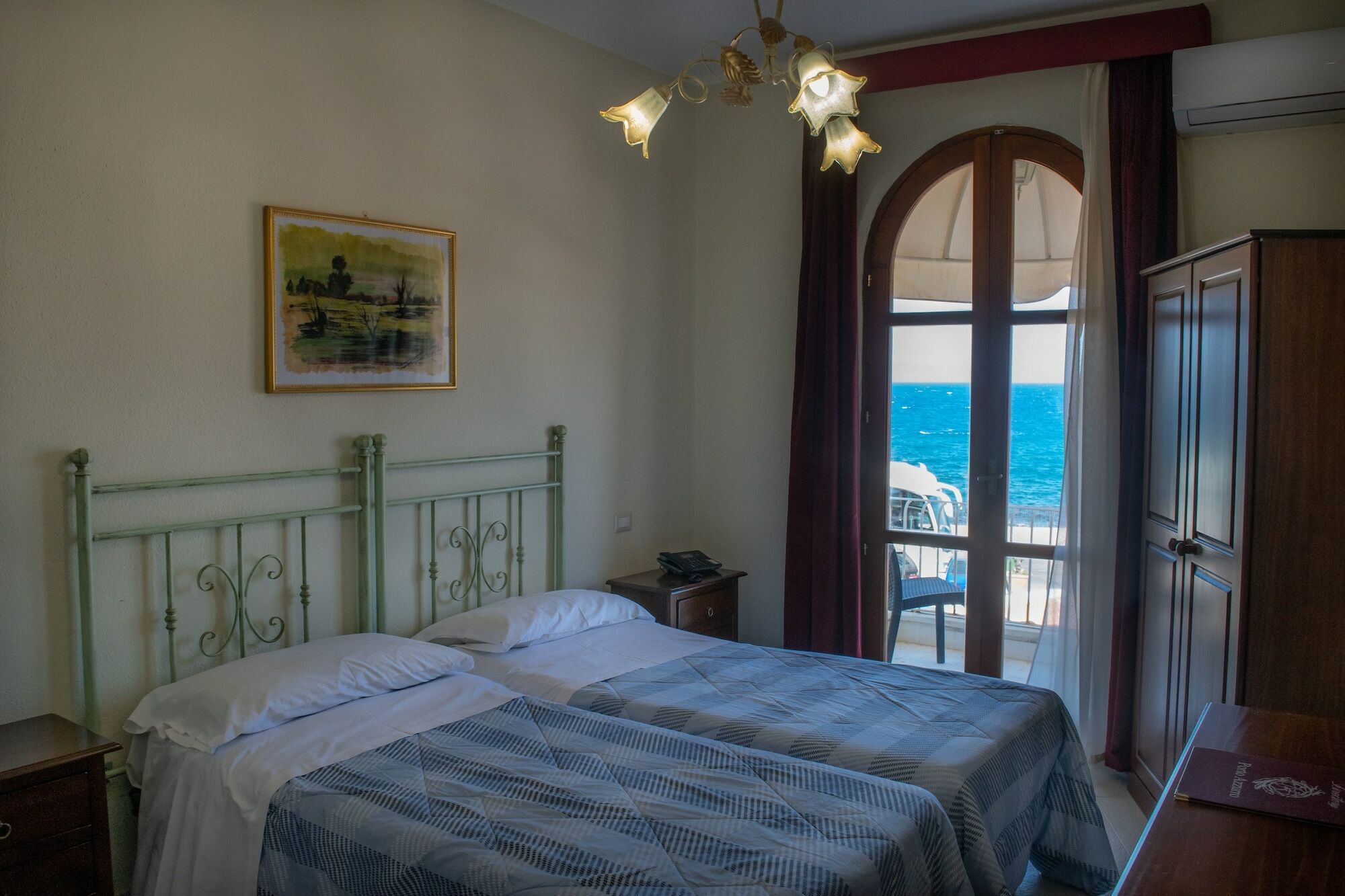 Hotel Porto Azzurro جيارديني ناكسوس المظهر الخارجي الصورة